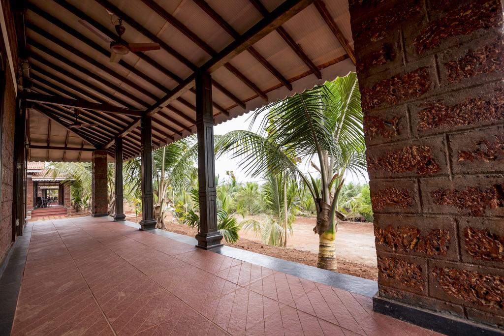 Beachfront Villas Ganpatipule Exterior photo