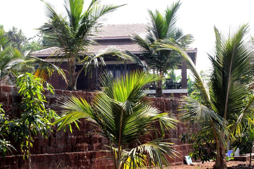 Beachfront Villas Ganpatipule Room photo