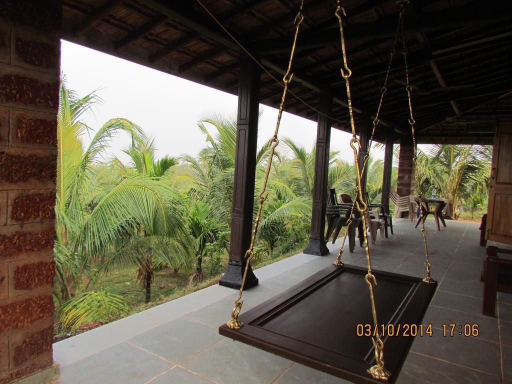 Beachfront Villas Ganpatipule Room photo